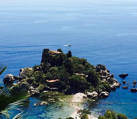 Bed and Breakfast La Bergerie 4*