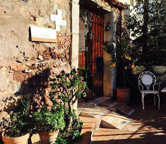 La Bergerie Bed & Breakfast 4*
