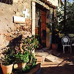 La Bergerie Bed & Breakfast 4*