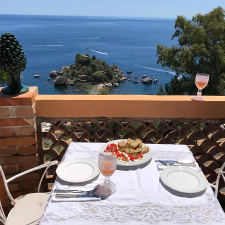 La Bergerie Oda ve Kahvaltı Taormina